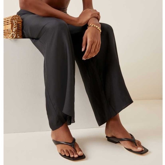 Cult Gaia Jasie Sandal - Picture 1 of 8